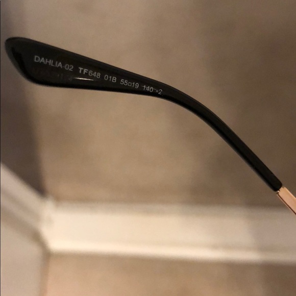 ☀️ 💯 % TOM FORD Authentic WOMENS SUNGLASSE… - Picture 6 of 6